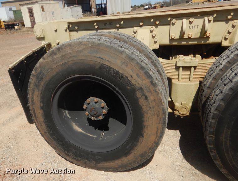 image for item HG9514 1981 Am General M916  truck cab and chassis