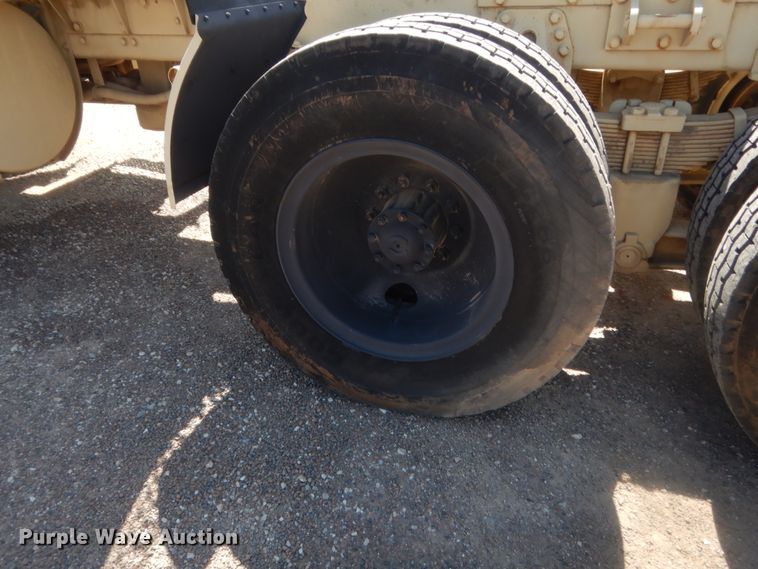 image for item HG9514 1981 Am General M916  truck cab and chassis