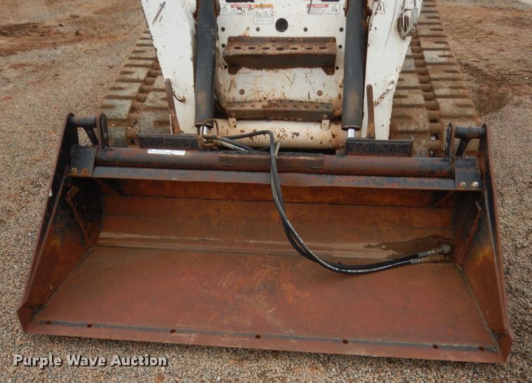 image for item HG9525 2008 Bobcat T320  tracked skid steer loader