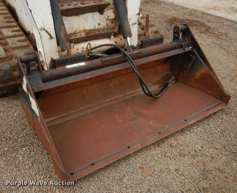 image for item HG9525 2008 Bobcat T320  tracked skid steer loader