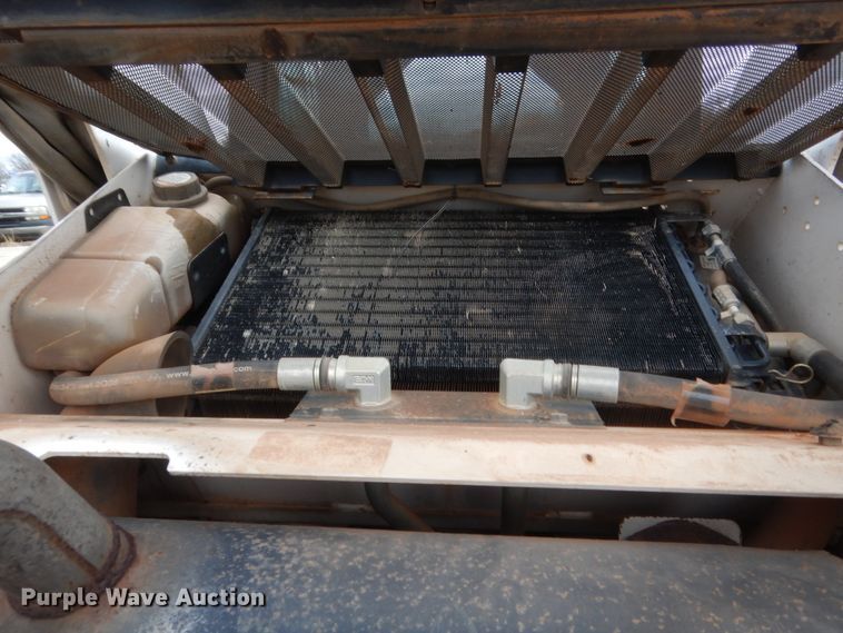 image for item HG9525 2008 Bobcat T320  tracked skid steer loader