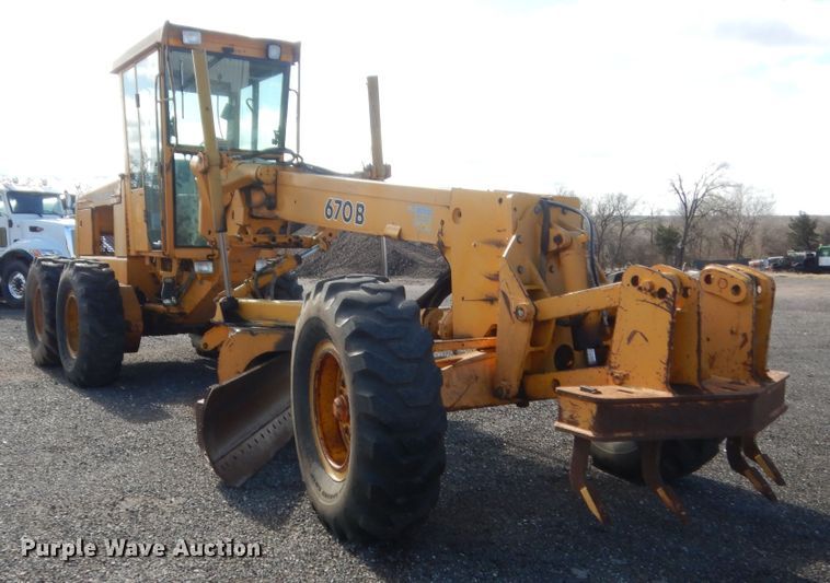image for item HG9545 1989 John Deere 670B  motor grader