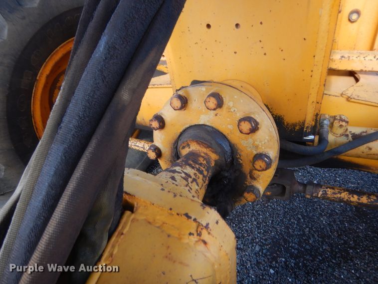 image for item HG9545 1989 John Deere 670B  motor grader