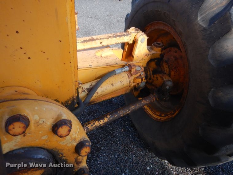 image for item HG9545 1989 John Deere 670B  motor grader