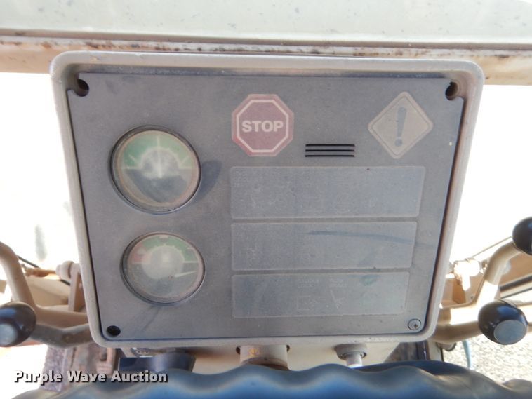 image for item HG9545 1989 John Deere 670B  motor grader