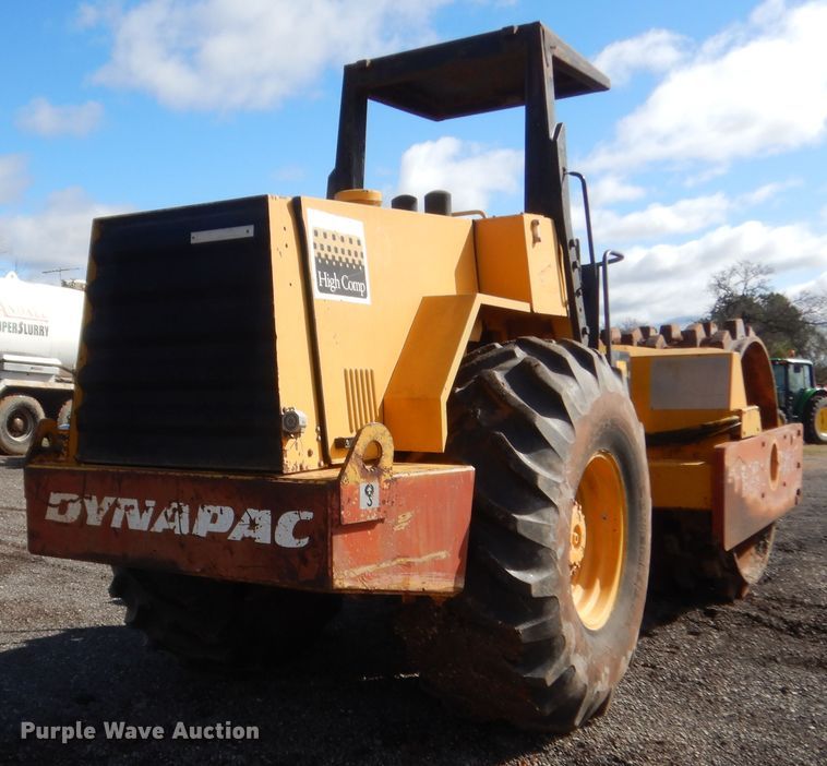 image for item HG9550 1989 Dynapac CA25  vibratory single drum roller