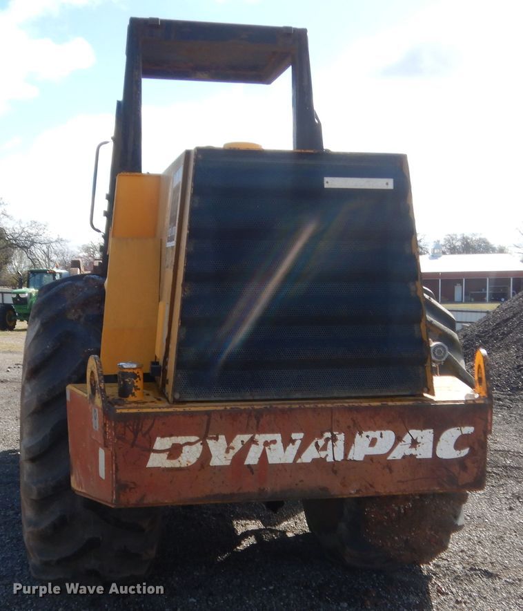 image for item HG9550 1989 Dynapac CA25  vibratory single drum roller