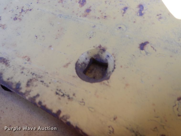 image for item HG9557 Caterpillar DH2 motor grader blades