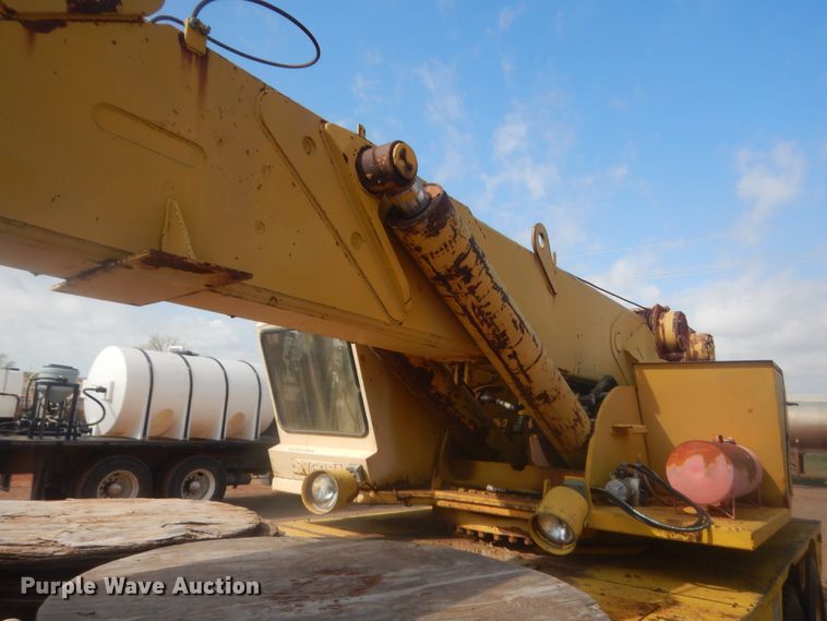 image for item HG9691 1969 P & H MT-250  truck crane