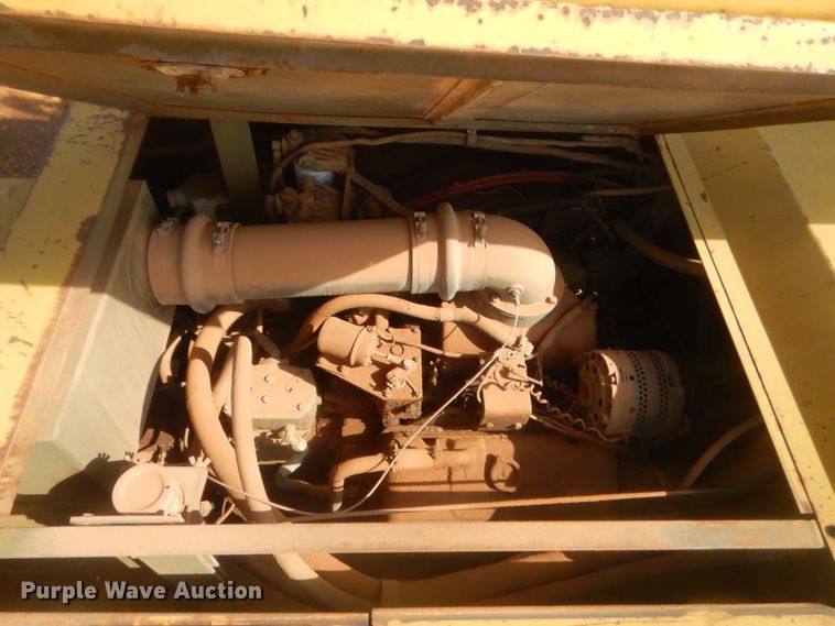 image for item HG9691 1969 P & H MT-250  truck crane