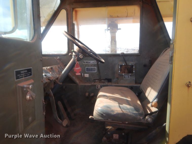 image for item HG9691 1969 P & H MT-250  truck crane