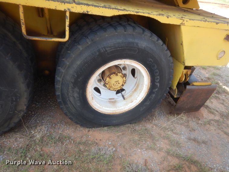 image for item HG9691 1969 P & H MT-250  truck crane