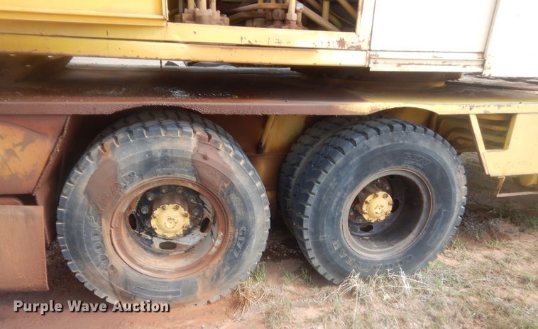 image for item HG9691 1969 P & H MT-250  truck crane