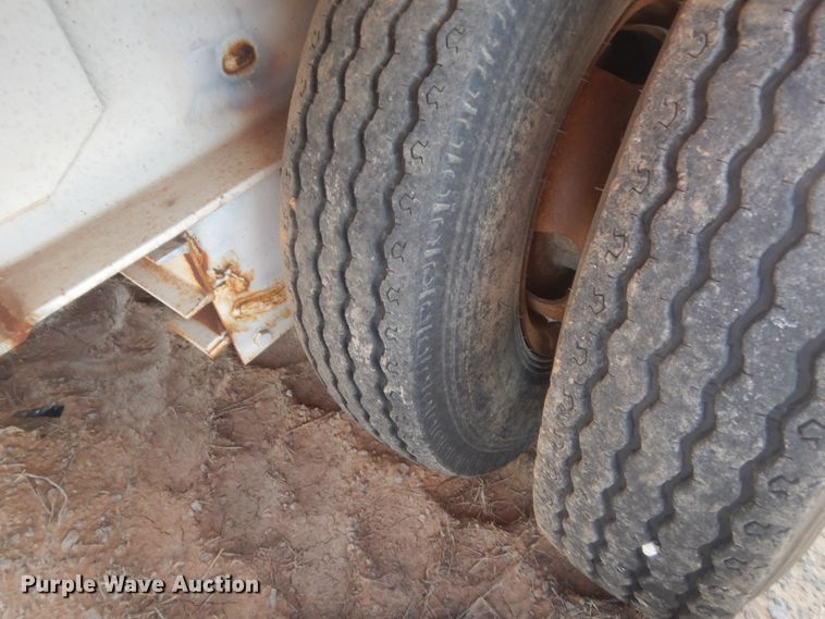 image for item HG9692 2004