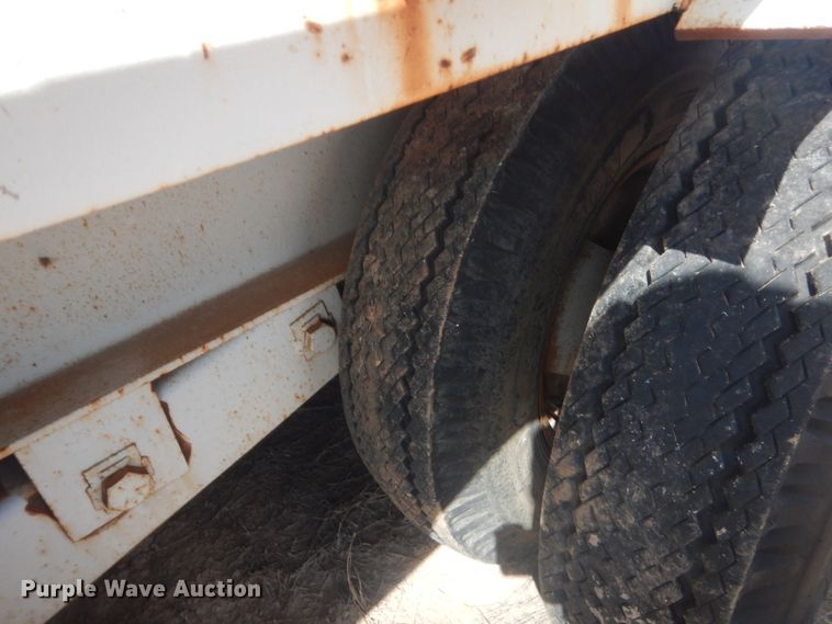 image for item HG9692 2004