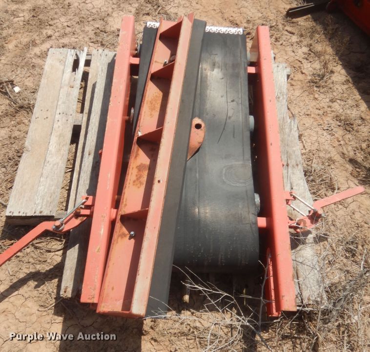 image for item HG9694 HTC 1800-3 sand spreader