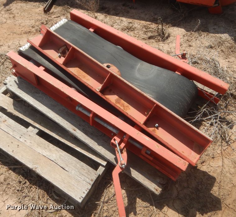 image for item HG9694 HTC 1800-3 sand spreader