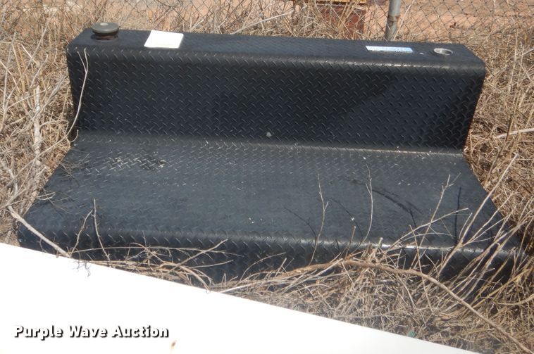 image for item HG9695 (2) fuel tanks