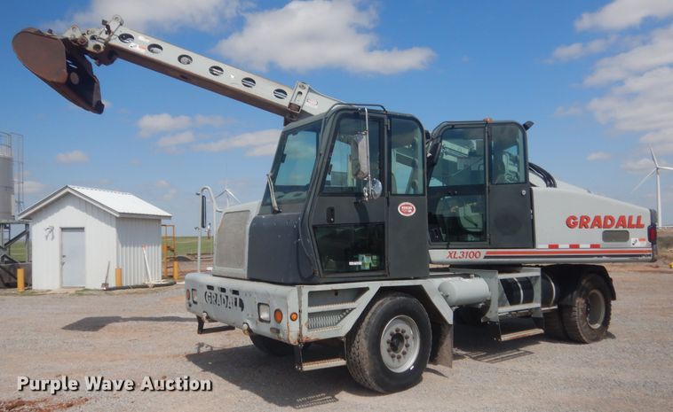 image for item HG9698 2005 Gradall XL3100  wheeled excavator