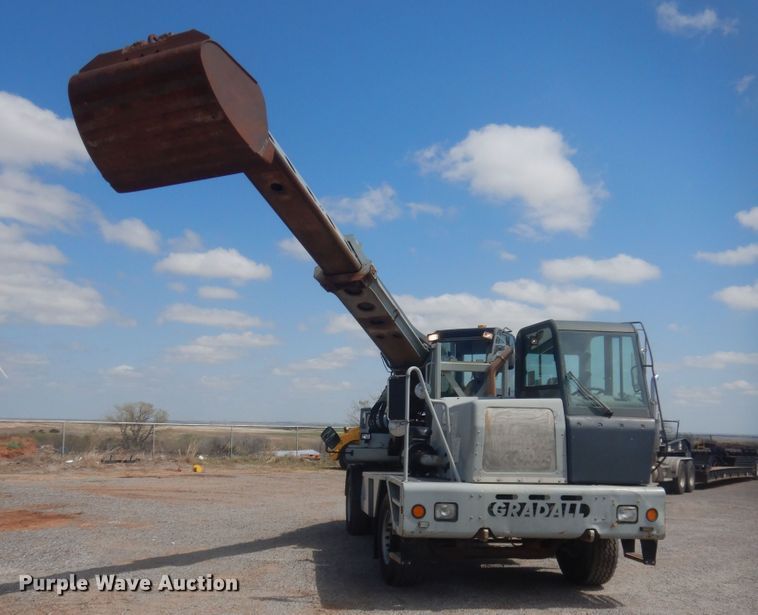 image for item HG9698 2005 Gradall XL3100  wheeled excavator