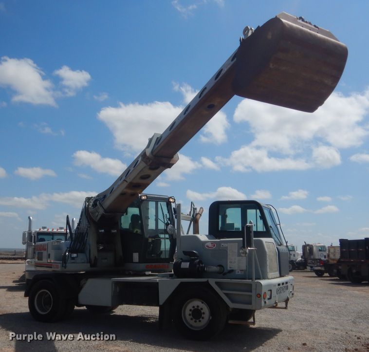 image for item HG9698 2005 Gradall XL3100  wheeled excavator