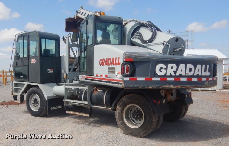 image for item HG9698 2005 Gradall XL3100  wheeled excavator