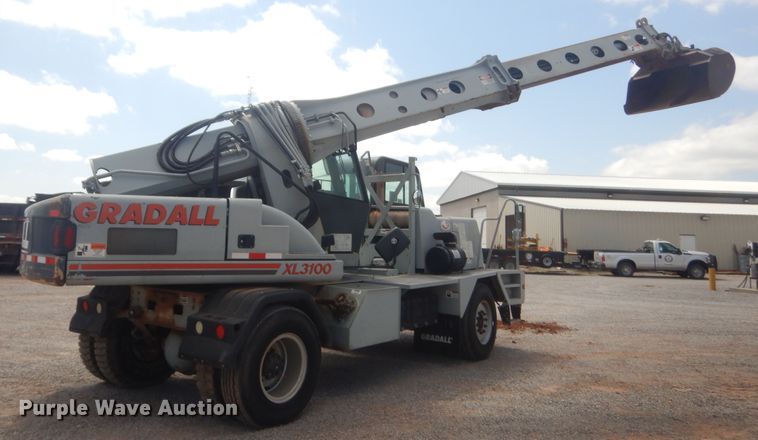 image for item HG9698 2005 Gradall XL3100  wheeled excavator
