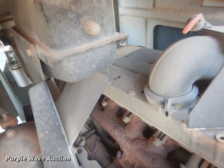 image for item HG9698 2005 Gradall XL3100  wheeled excavator