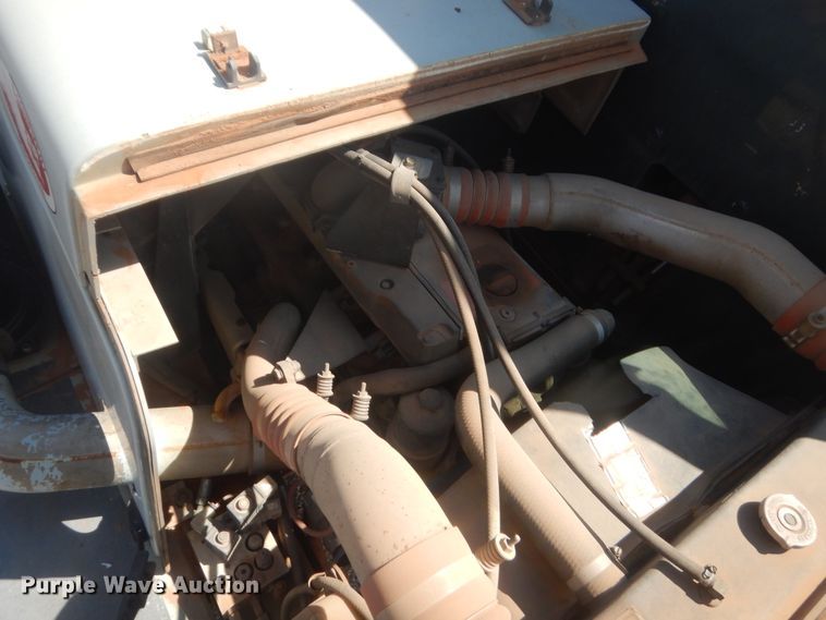 image for item HG9698 2005 Gradall XL3100  wheeled excavator