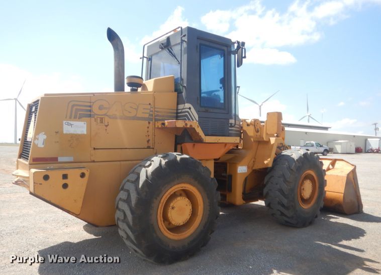 image for item HG9699 Case 621B  wheel loader