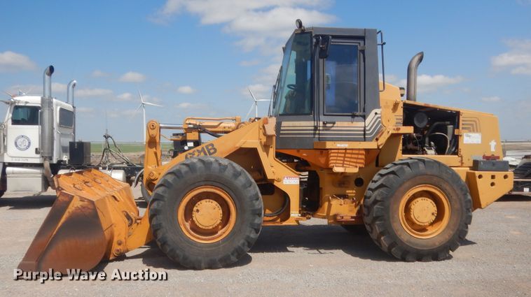 image for item HG9699 Case 621B  wheel loader
