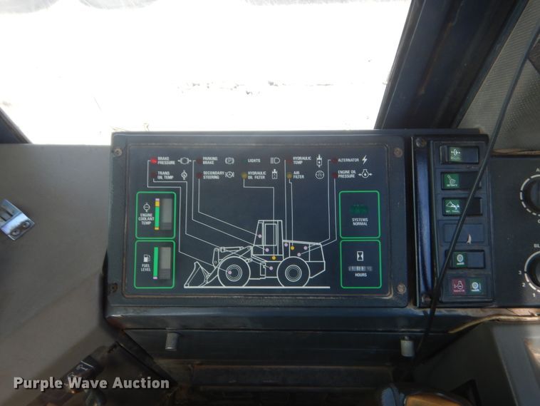 image for item HG9699 Case 621B  wheel loader