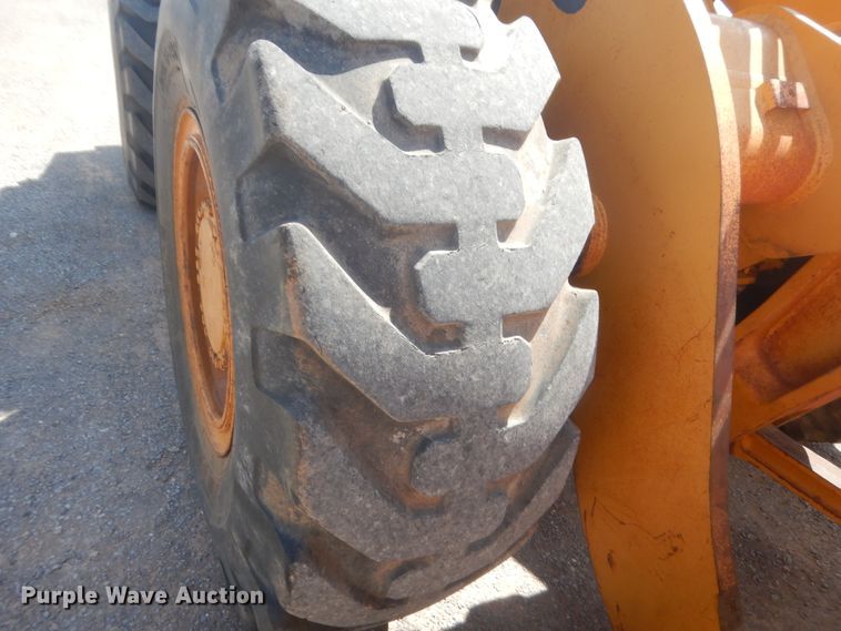 image for item HG9699 Case 621B  wheel loader