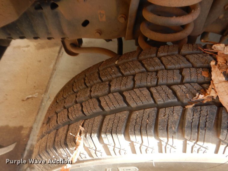 image for item HG9765 2009 Ford E350  shuttle bus