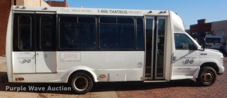 image for item HG9766 2010 Ford E450  shuttle bus