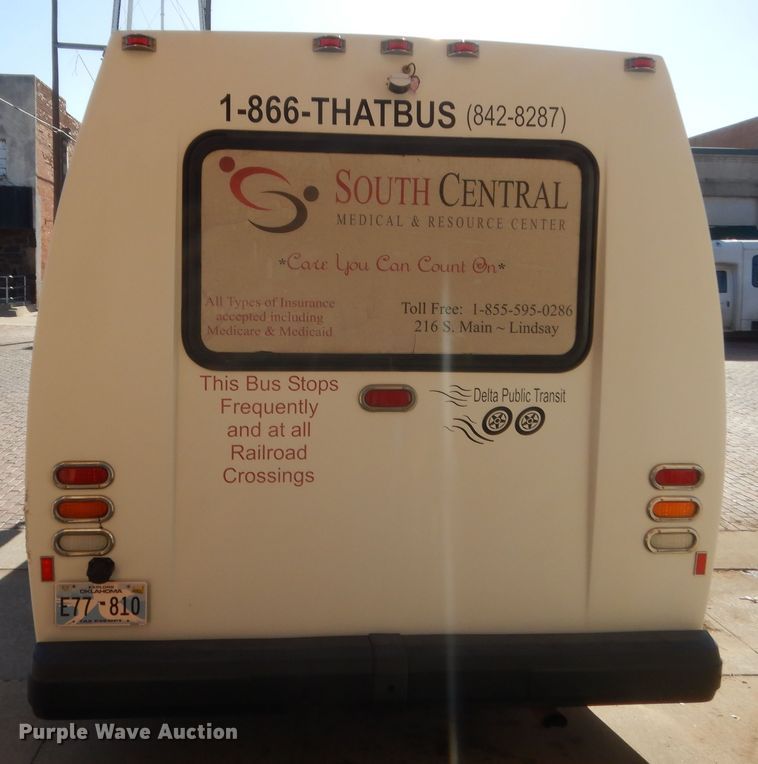 image for item HG9766 2010 Ford E450  shuttle bus