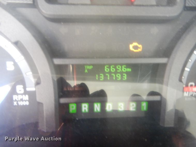 image for item HG9766 2010 Ford E450  shuttle bus