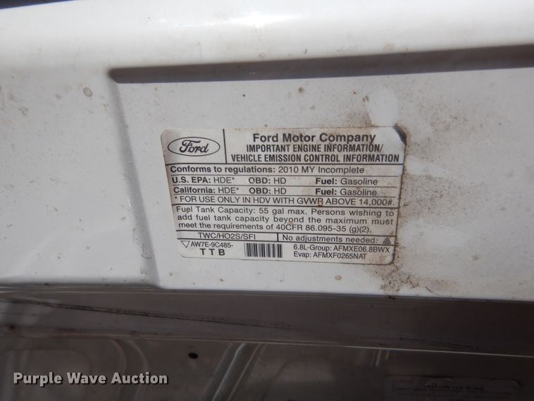 image for item HG9766 2010 Ford E450  shuttle bus