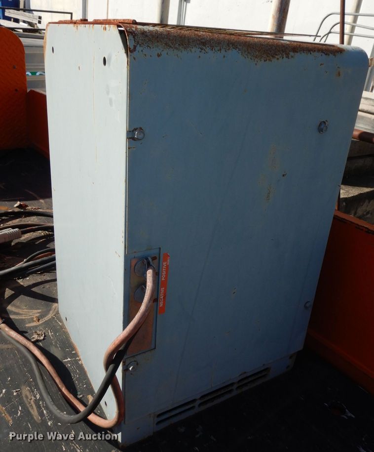 image for item HU9222 Taylor Dunn B248  utility cart