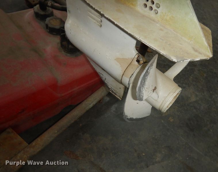 image for item HU9225 Johnson Seahorse 9.9 outboard motor