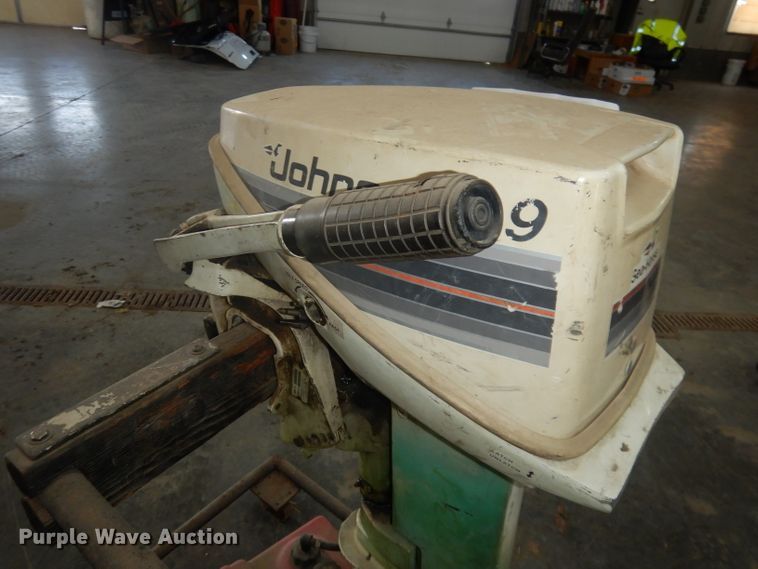 image for item HU9225 Johnson Seahorse 9.9 outboard motor
