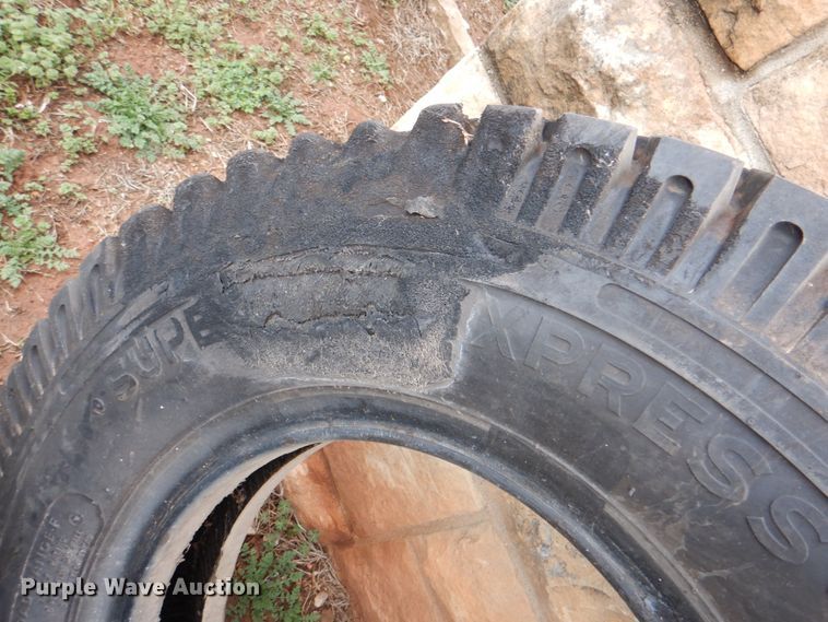 image for item HW9943 (10) tires