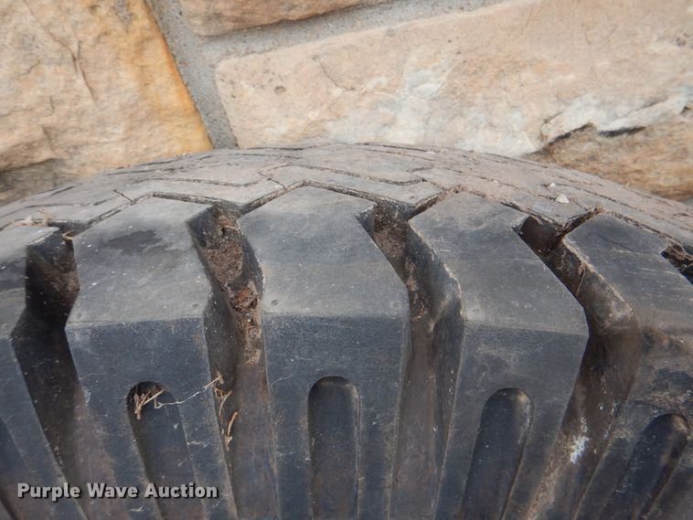 image for item HW9943 (10) tires
