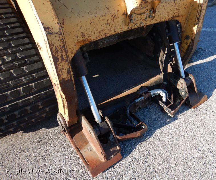image for item HW9956 2005 Caterpillar 277B  tracked skid steer loader