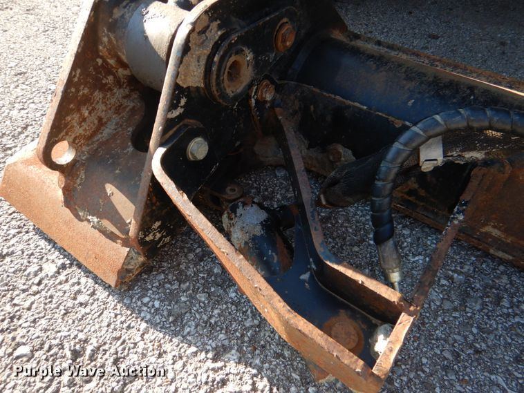 image for item HW9956 2005 Caterpillar 277B  tracked skid steer loader