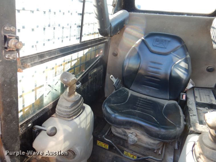 image for item HW9956 2005 Caterpillar 277B  tracked skid steer loader