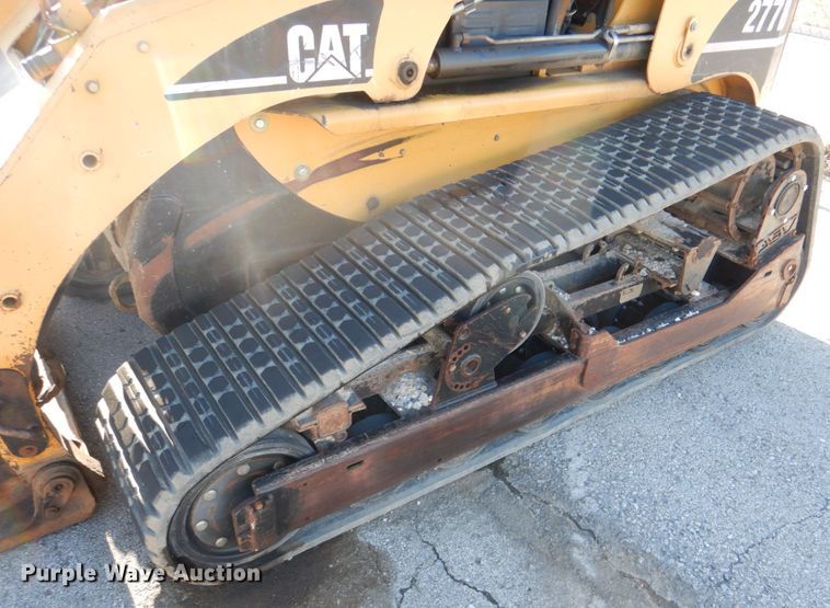 image for item HW9956 2005 Caterpillar 277B  tracked skid steer loader