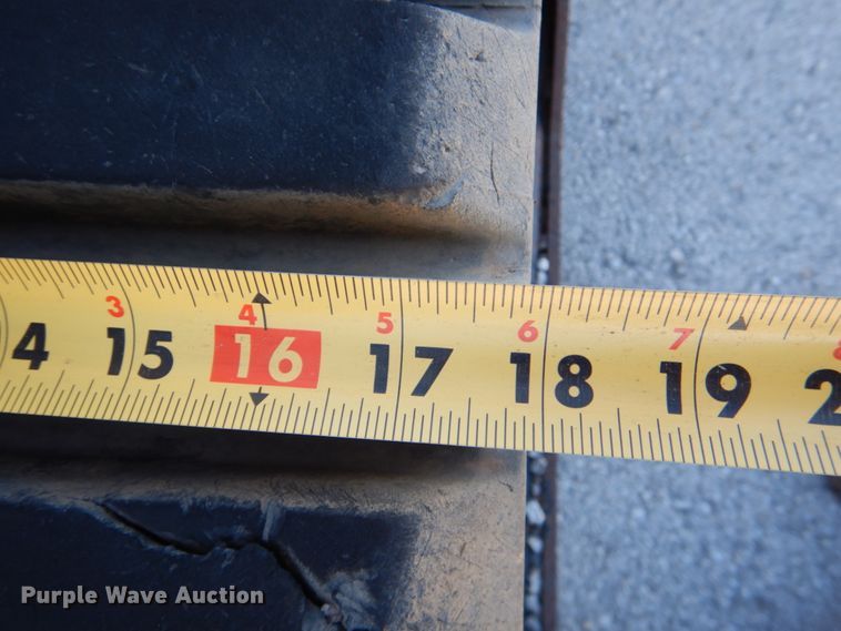 image for item HW9956 2005 Caterpillar 277B  tracked skid steer loader