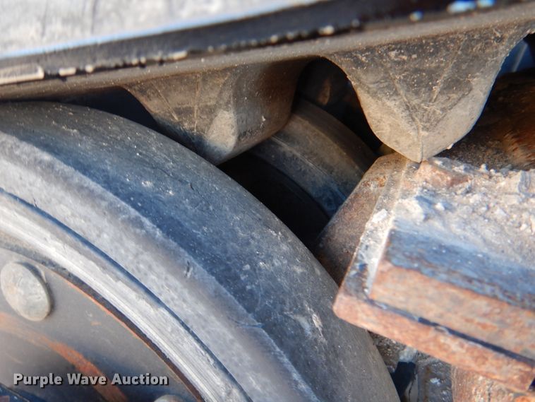 image for item HW9956 2005 Caterpillar 277B  tracked skid steer loader