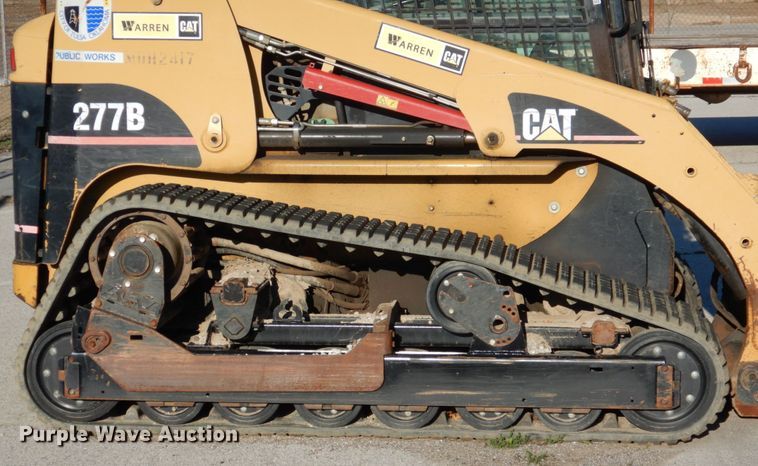 image for item HW9956 2005 Caterpillar 277B  tracked skid steer loader